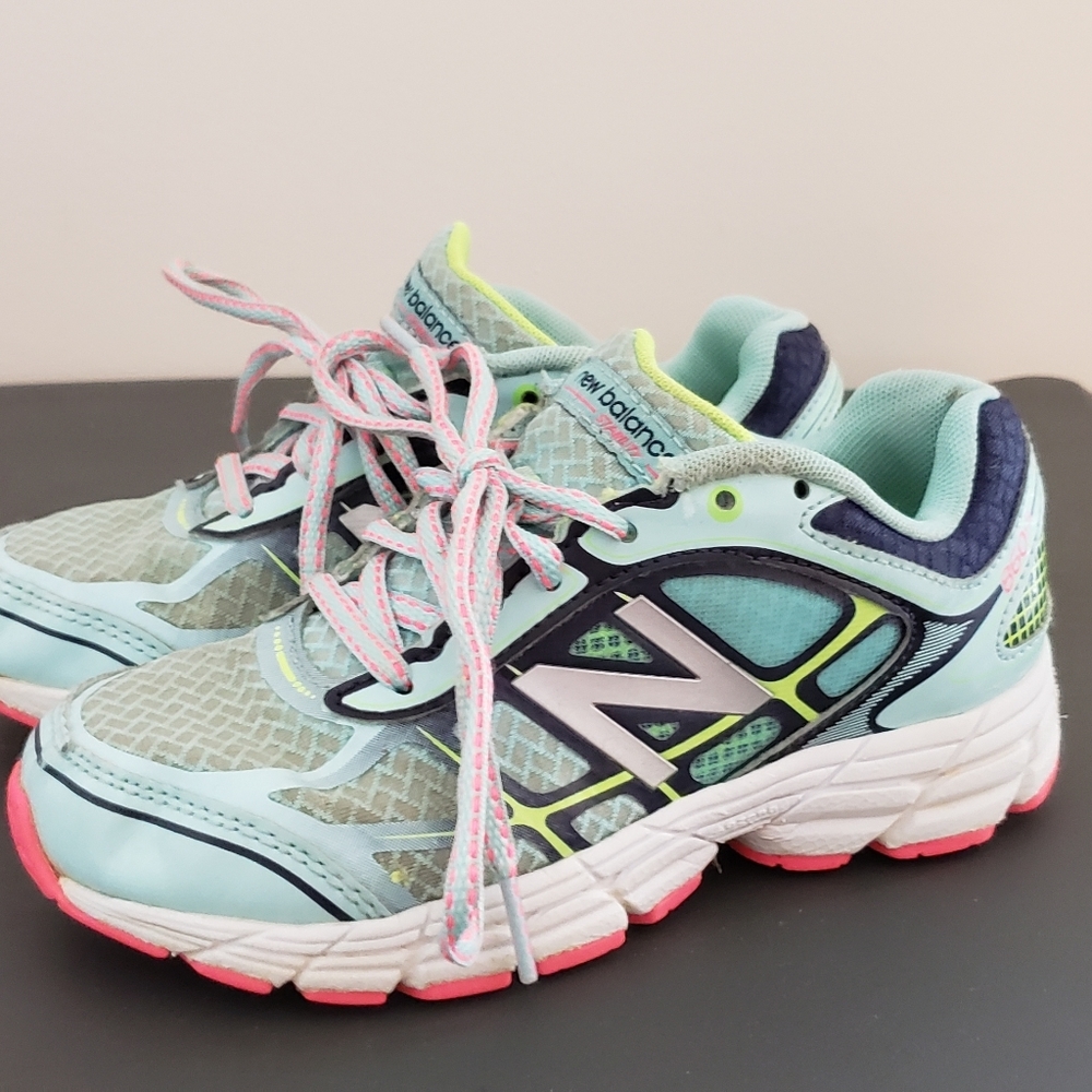 New Balance 860